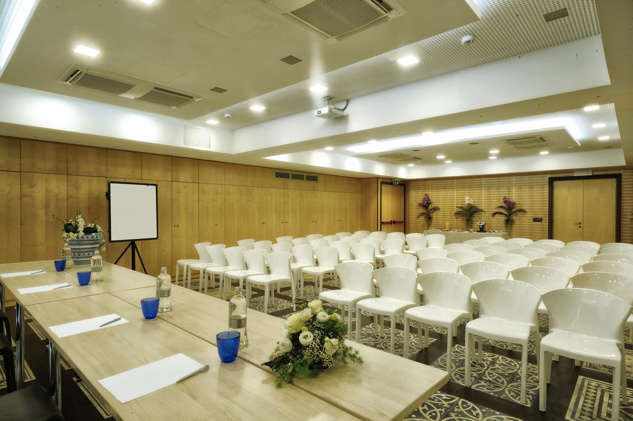 Mare Hotel Савона Екстериор снимка